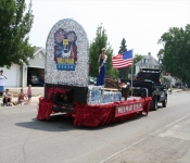 SaraParade 042
